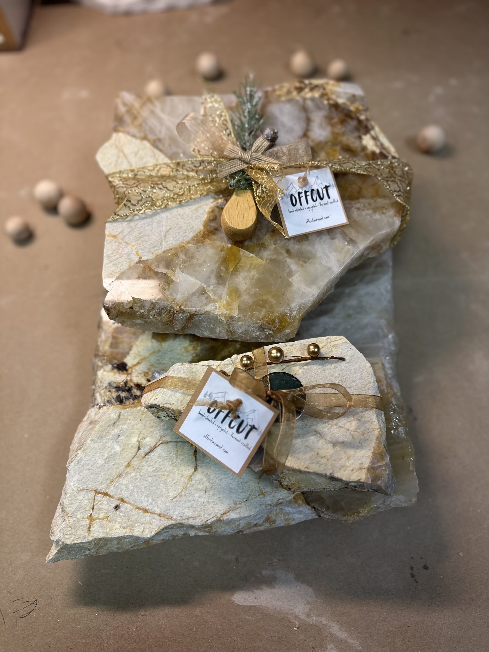 A gift-wrapped Offcut stone board